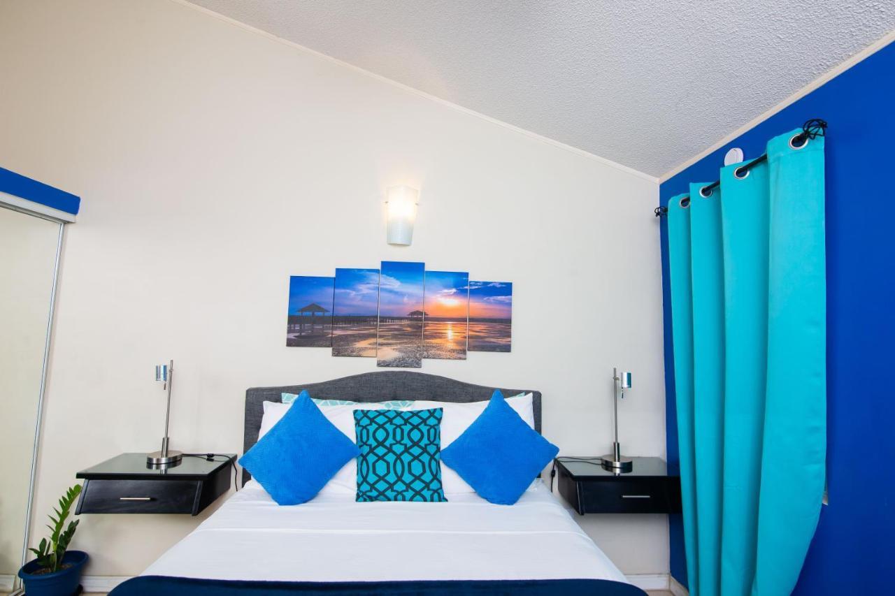 The Oasis I, Portmore Country Club エクステリア 写真