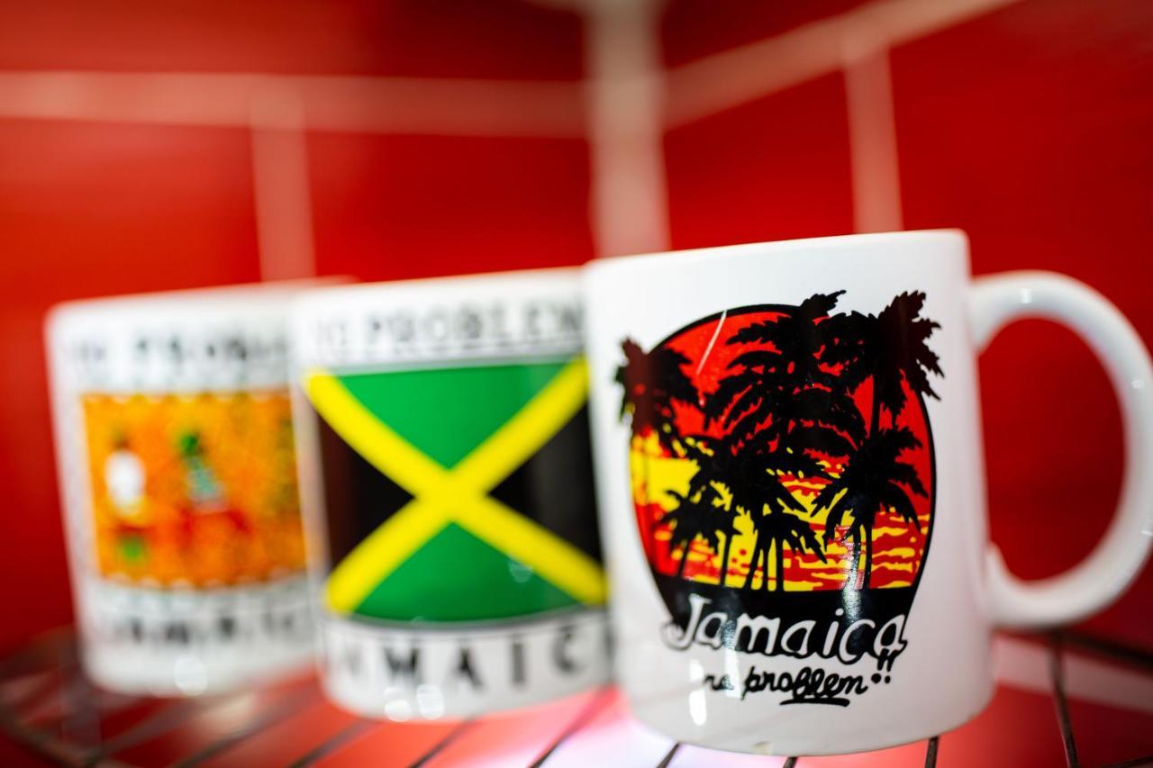 The Oasis I, Portmore Country Club エクステリア 写真