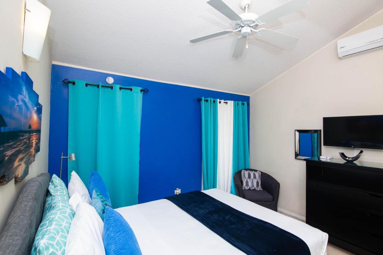 The Oasis I, Portmore Country Club エクステリア 写真