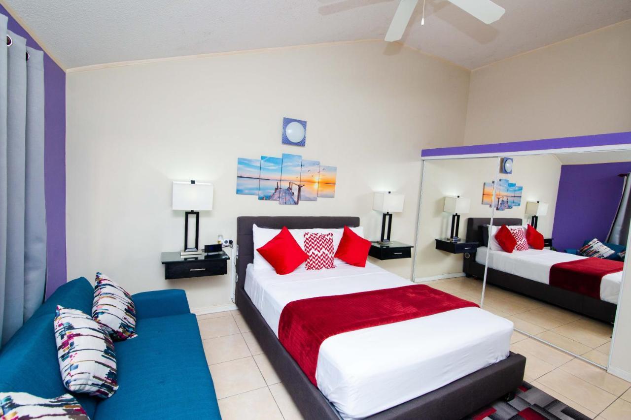 The Oasis I, Portmore Country Club エクステリア 写真